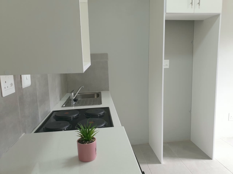 To Let 1 Bedroom Property for Rent in Diep River Western Cape